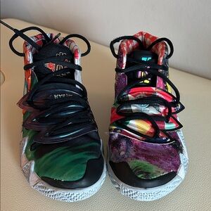 Colorful Kids Basketball Shoes